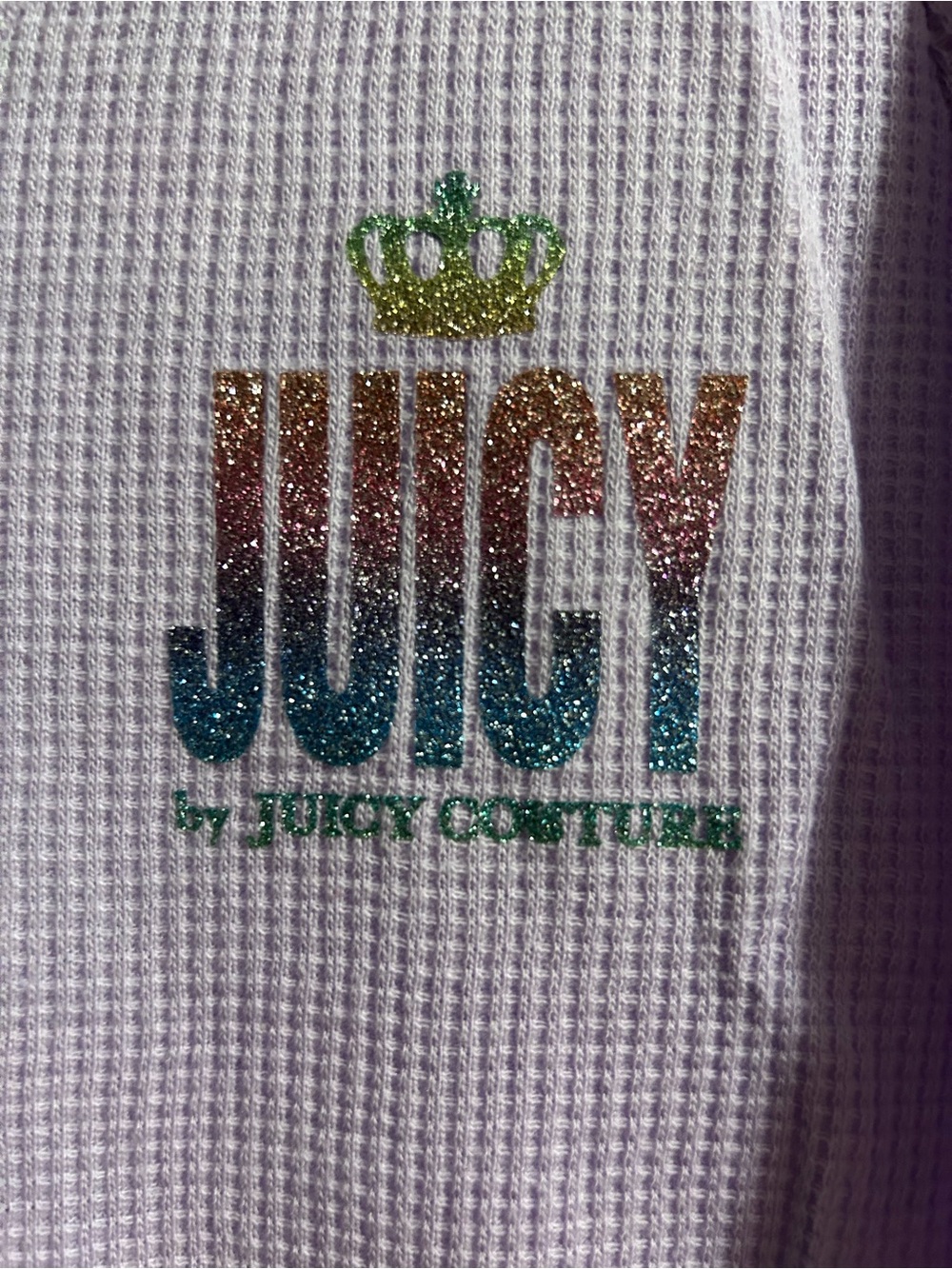 Juicy Couture Lavender Long Sleeve Scoop Neck Top with Multicolor Logo - Picture 2 of 4